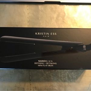 Kristin Ess *MINI* Nanoblack Flat Iron (w/ Travel Bag)